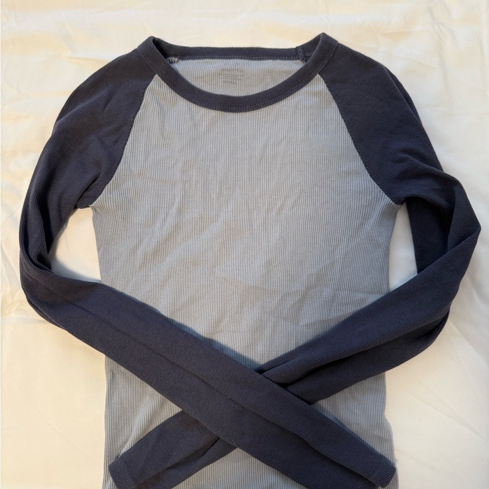 Brandy Melville Blue and Gray Long Sleeve Tee